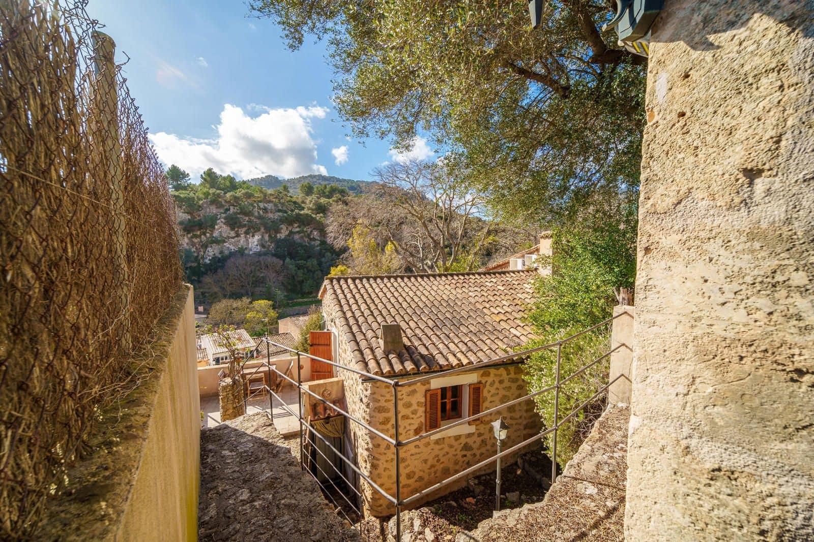 Casa de 4 habitaciones en Esporles en venta - 665.000 € (Ref: 9523165)