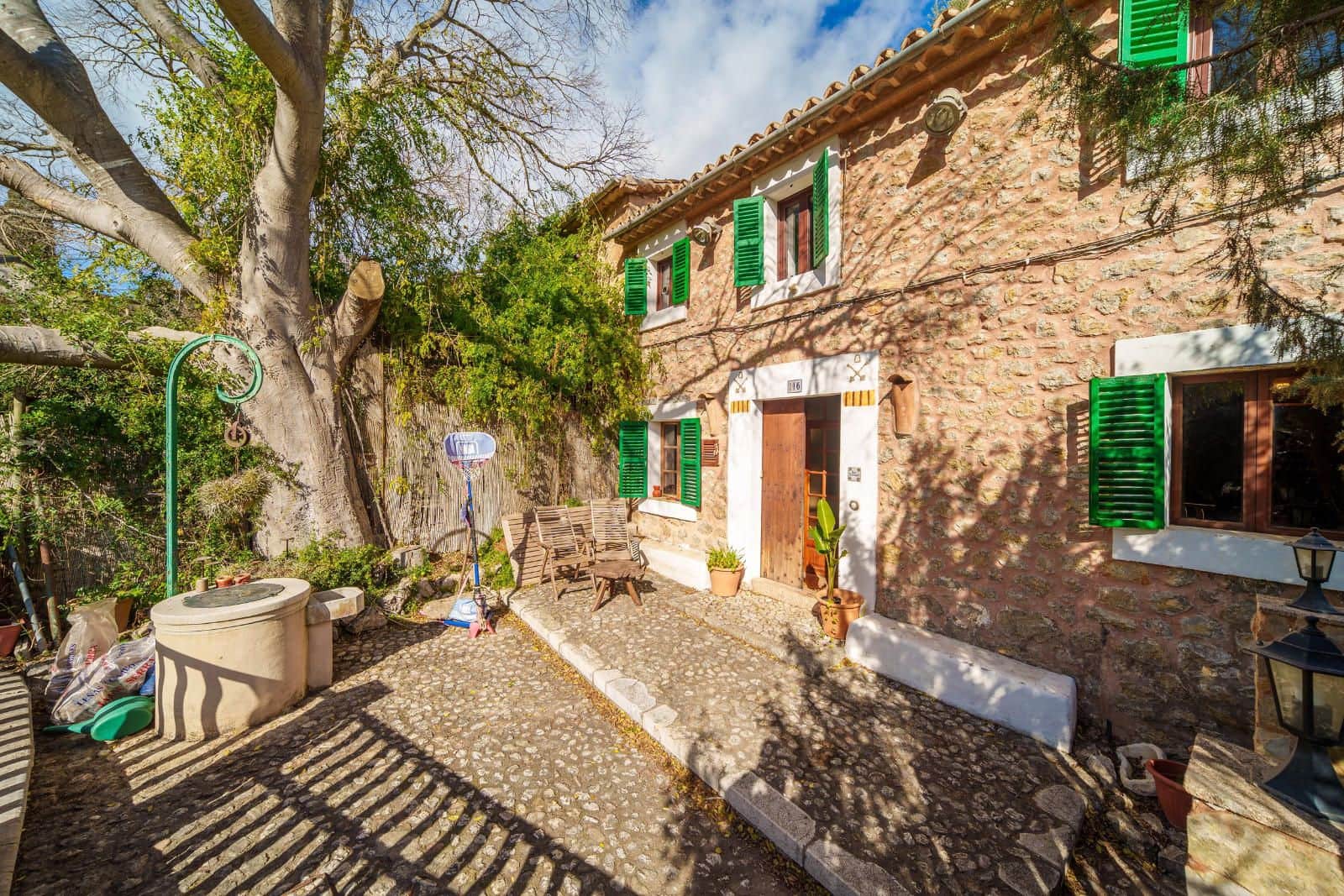 Casa de 4 habitaciones en Esporles en venta - 665.000 € (Ref: 9523165)