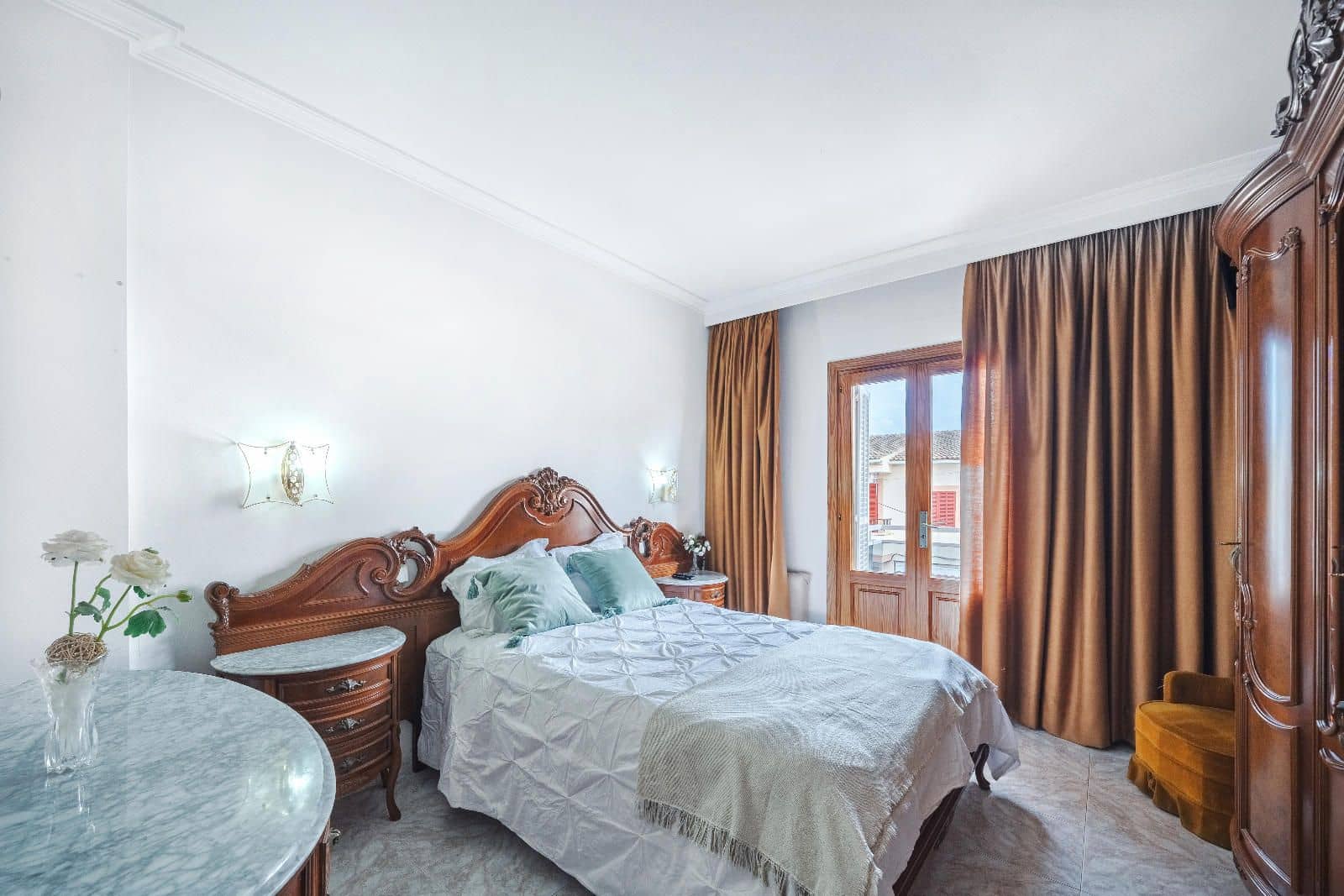 4 bedroom Townhouse for sale in Alcudia with garage - € 899,000 (Ref: 9523168)