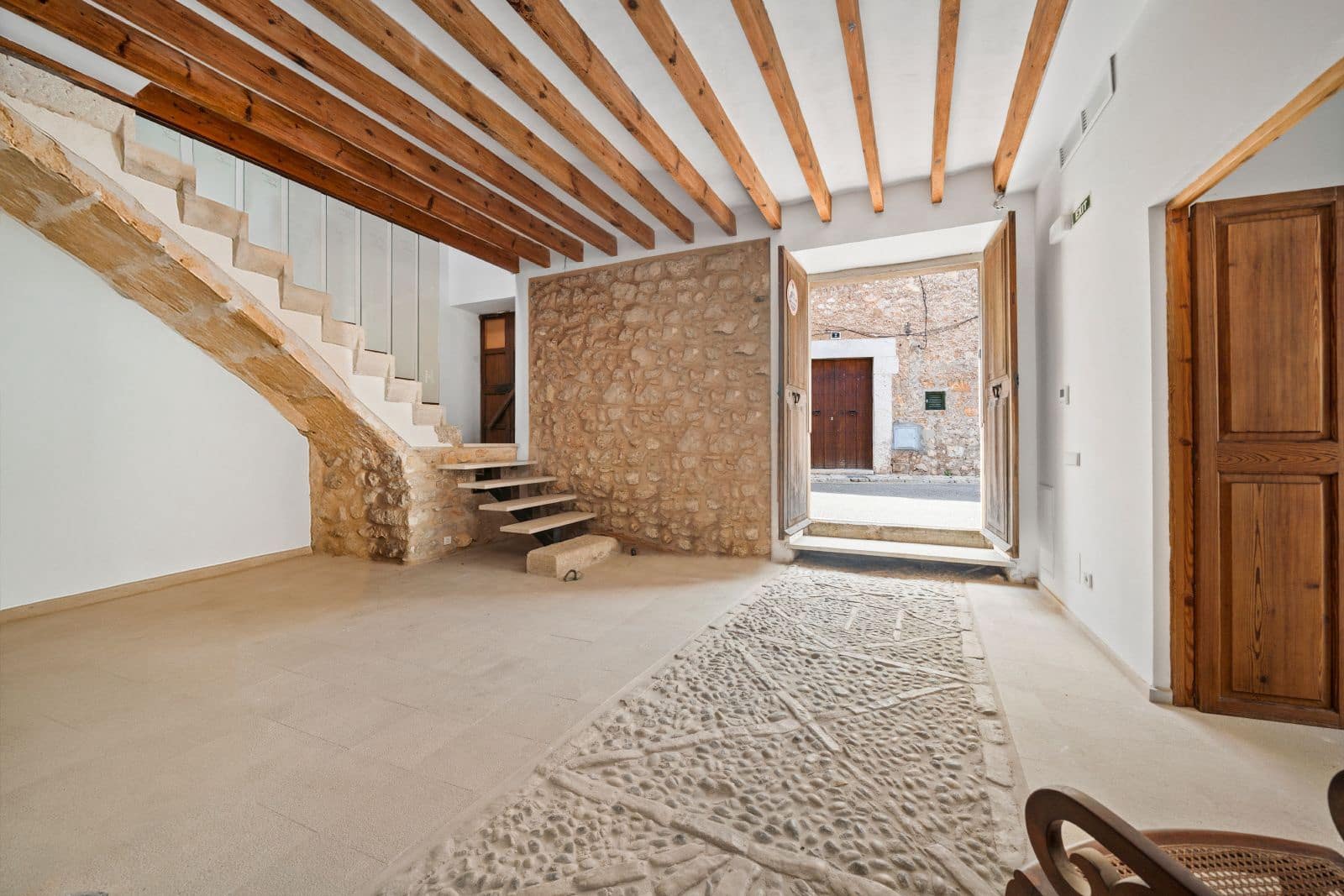 Casa de 6 habitaciones en Biniamar en venta con piscina - 1.250.000 € (Ref: 9523169)