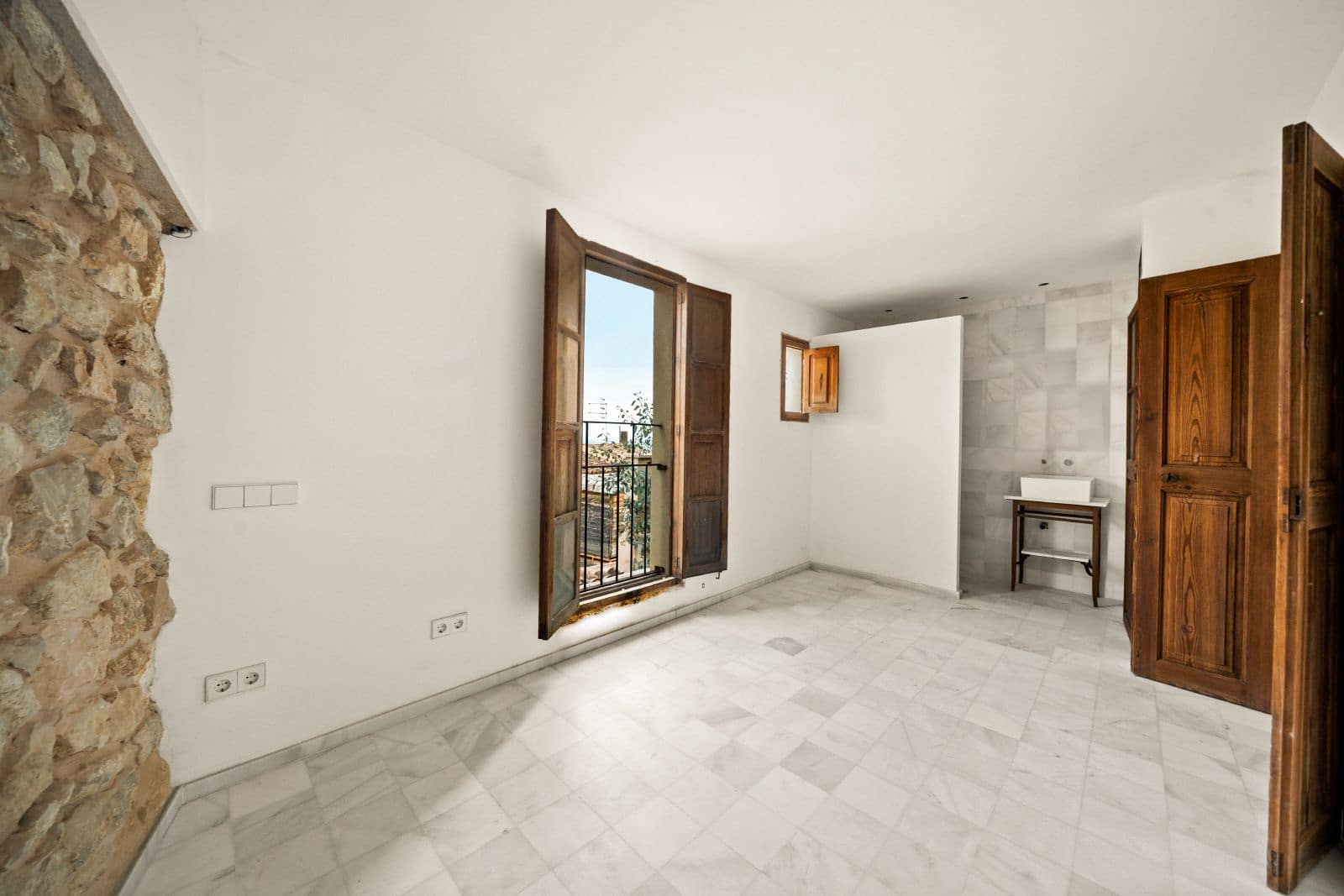 Casa de 6 habitaciones en Biniamar en venta con piscina - 1.250.000 € (Ref: 9523169)