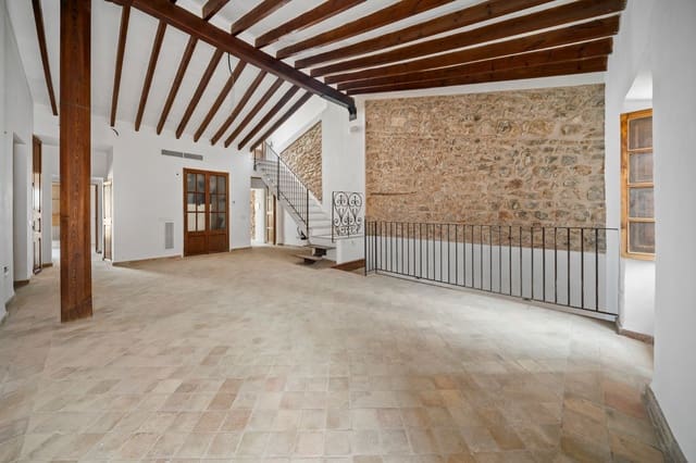 Casa de 6 habitaciones en Biniamar, Selva en venta con piscina - 1.250.000 € (Ref: 9523169)