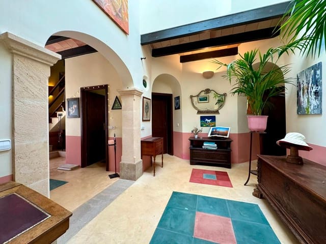 Finca/Casa Rural de 6 habitaciones en Porreres en venta con piscina garaje - 2.600.000 € (Ref: 9523182)