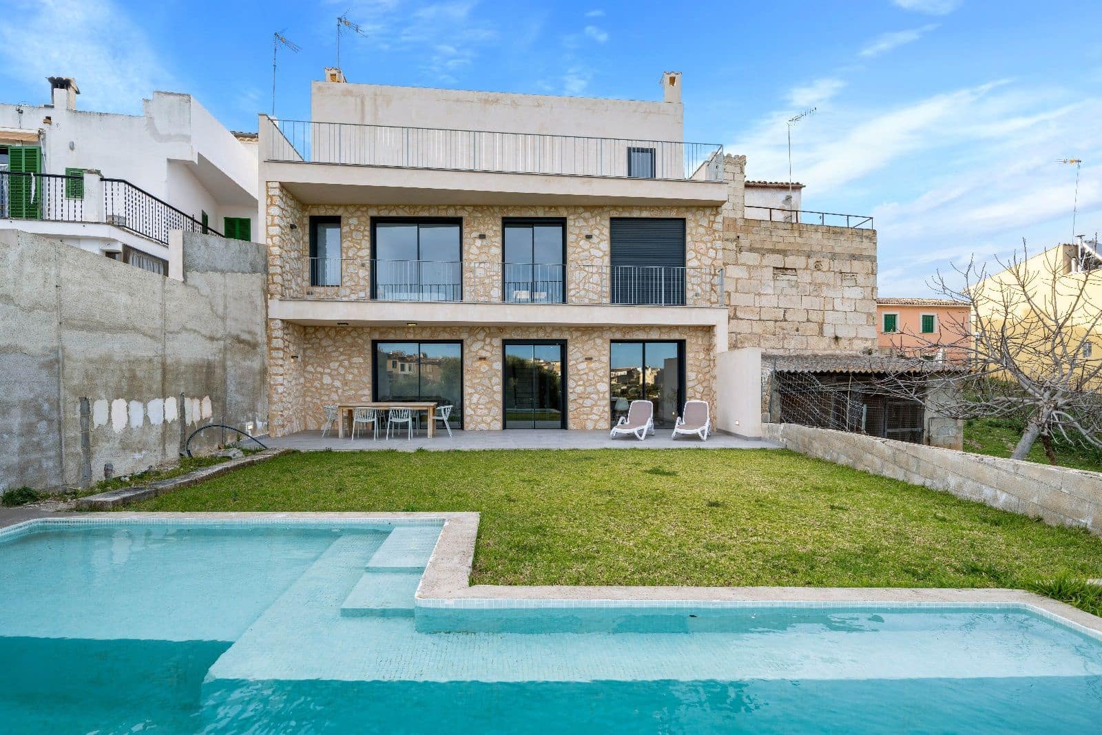 4 Zimmer Haus zu verkaufen in Campanet mit Pool Garage - 1.180.000 € (Ref: 9523183)