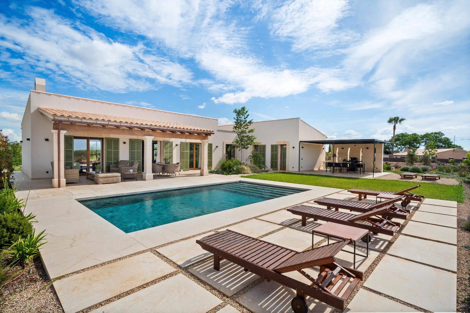 2 slaapkamer Finca/Landhuis te koop in Campos met zwembad garage - € 1.995.000 (Ref: 9523192)