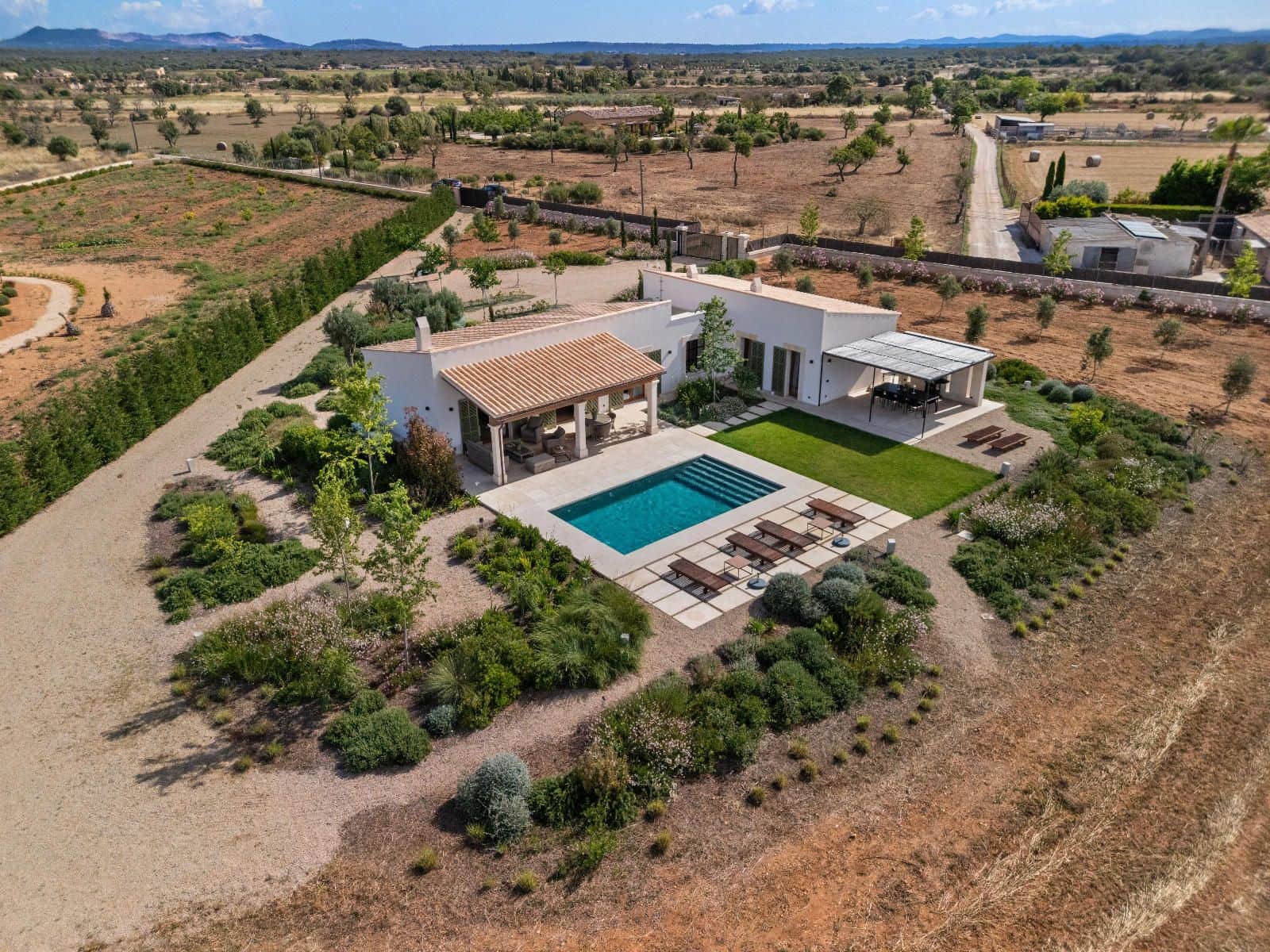 2 slaapkamer Finca/Landhuis te koop in Campos met zwembad garage - € 1.995.000 (Ref: 9523192)