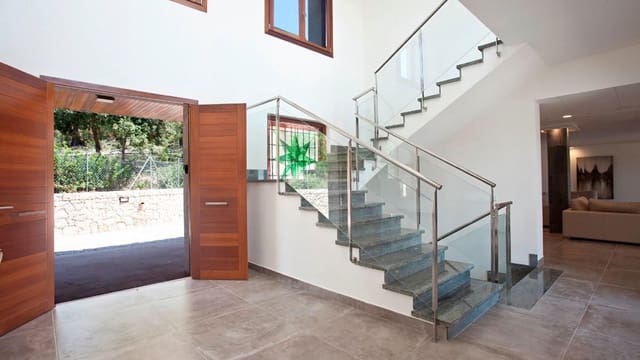 6 slaapkamer Finca/Landhuis te koop in Alcúdia met zwembad garage - € 3.500.000 (Ref: 9523196)