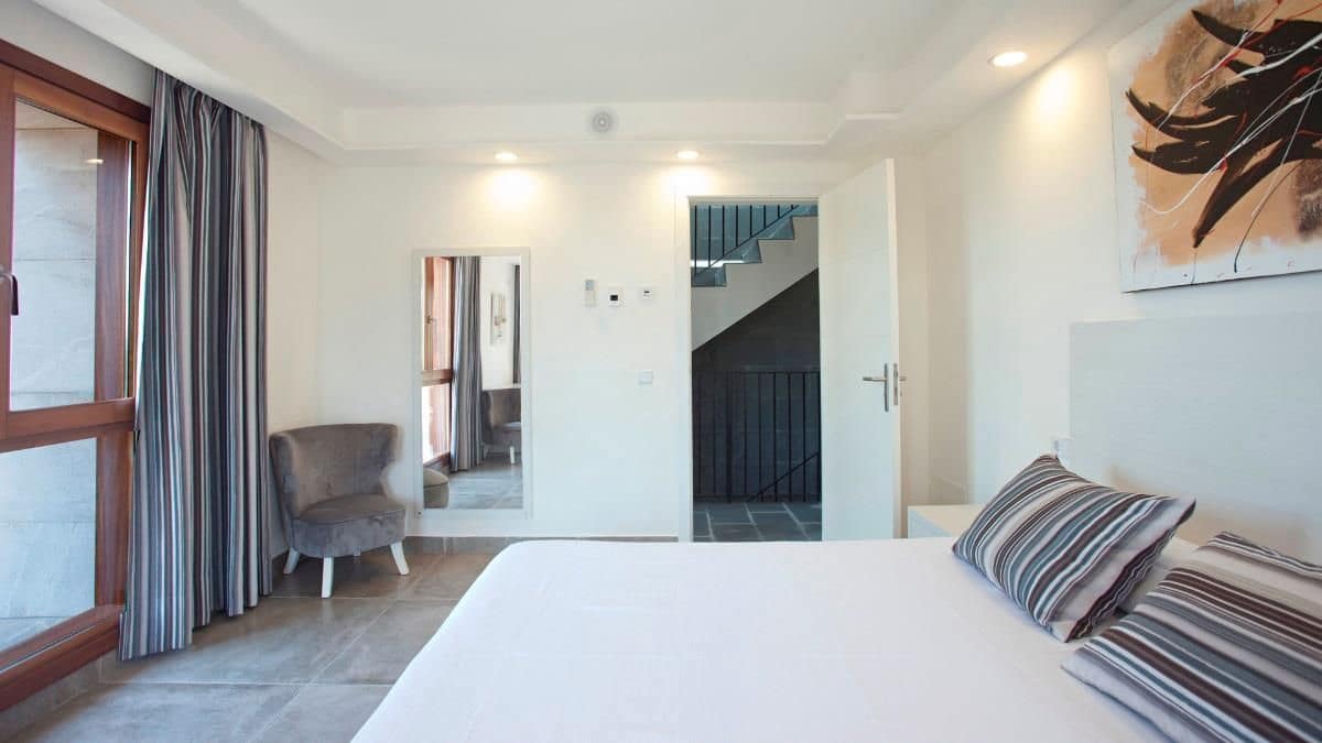 6 bedroom Finca/Country House for sale in Alcudia with pool garage - € 3,500,000 (Ref: 9523196)