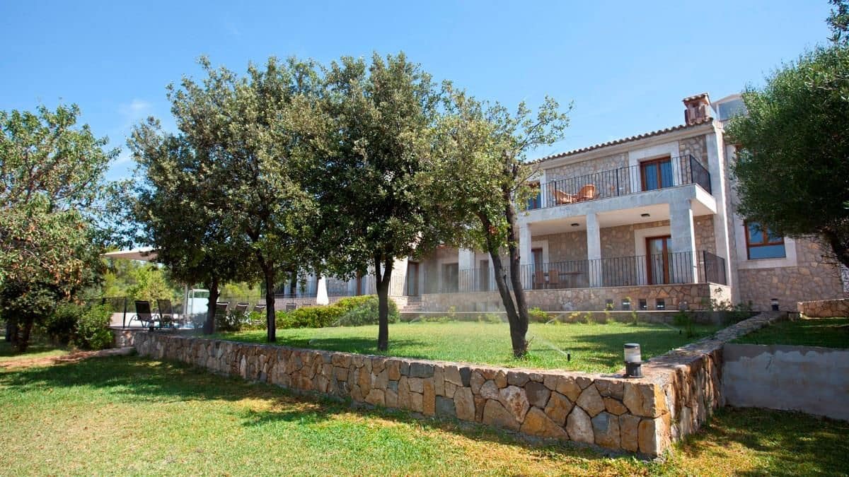 6 bedroom Finca/Country House for sale in Alcudia with pool garage - € 3,500,000 (Ref: 9523196)