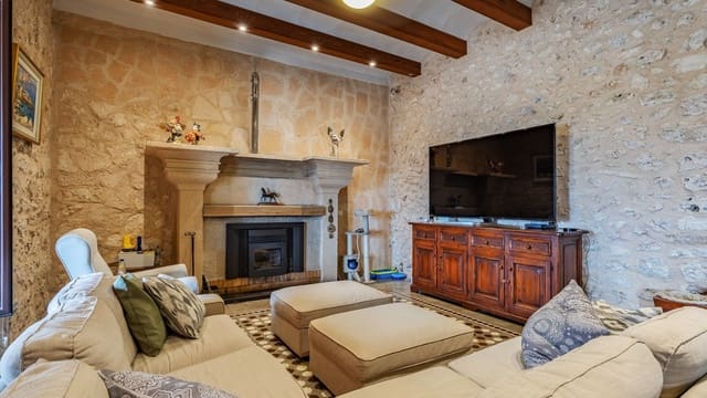 7 sovrum Finca/Hus på landet till salu i Lloret de Vista Alegre med pool garage - 3 800 000 € (Ref: 9523198)