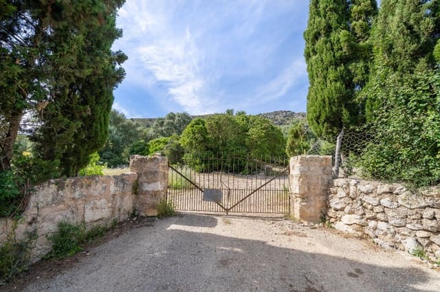 Teren niezagospodarowany na sprzedaż w Alcúdia - 750 000 € (Ref: 9523203)