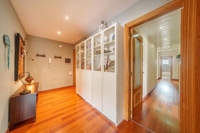 3 sovrum Lägenhet till salu i Puerto de Alcudia, Alcúdia med pool garage - 425 000 € (Ref: 9523204)