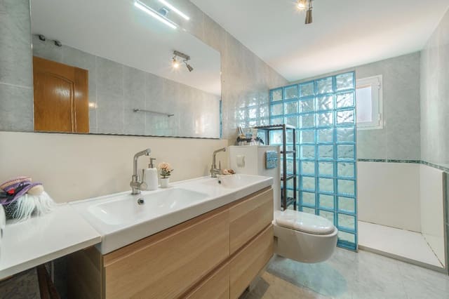 3 sovrum Lägenhet till salu i Puerto de Alcudia, Alcúdia med pool garage - 425 000 € (Ref: 9523204)