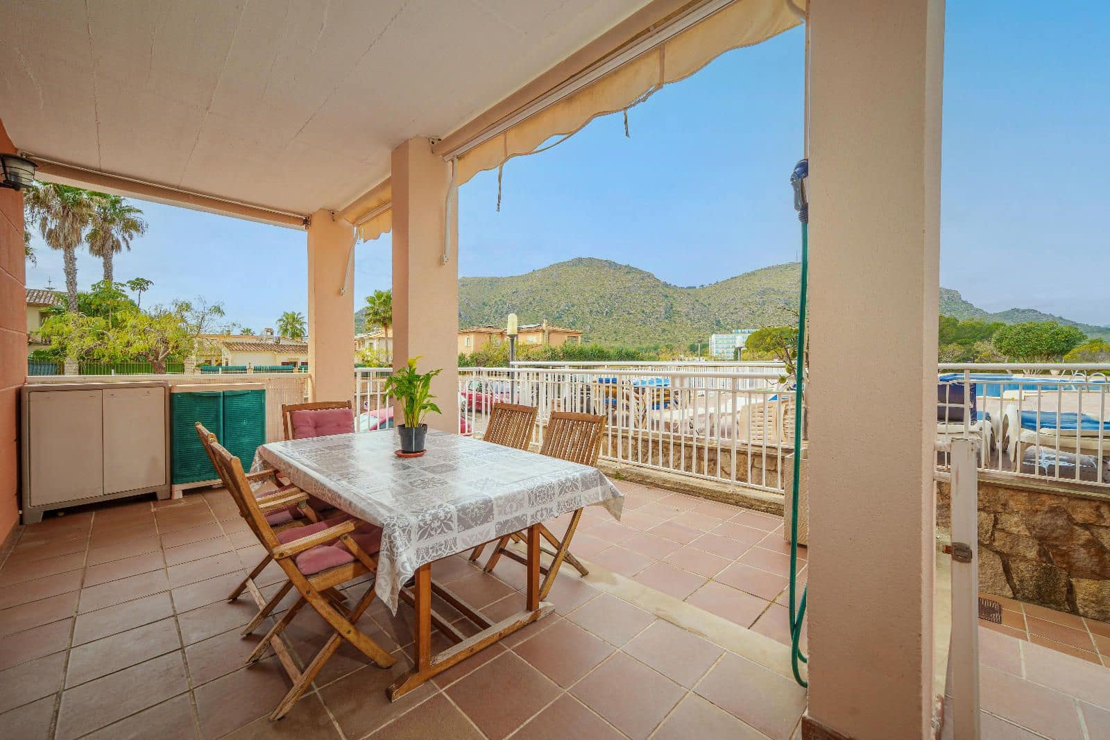 3 sovrum Lägenhet till salu i Puerto de Alcudia med pool garage - 425 000 € (Ref: 9523204)