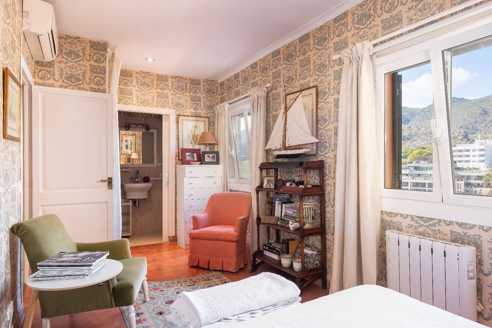 6 sovrum Hus till salu i Cala San Vicente / Cala Sant Vicenc med pool garage - 3 975 000 € (Ref: 9523214)