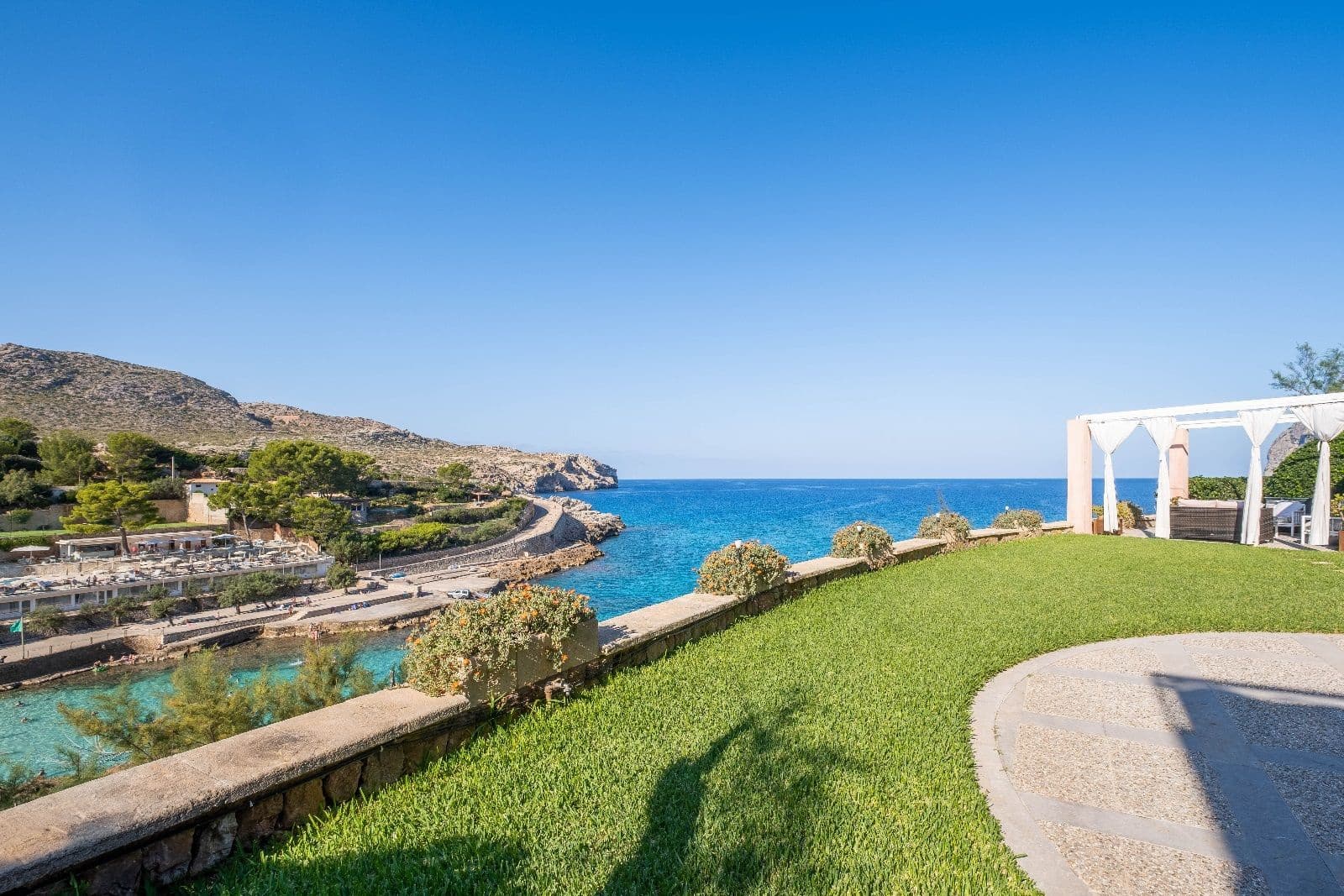 6 sovrum Hus till salu i Cala San Vicente / Cala Sant Vicenc med pool garage - 3 975 000 € (Ref: 9523214)