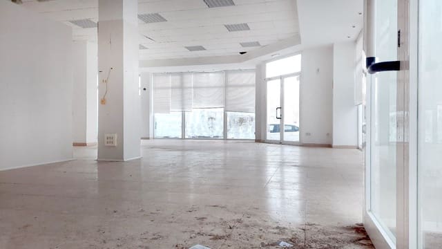 Local Commercial à vendre à Port de Pollença, Pollensa / Pollença - 577 000 € (Ref: 9523215)