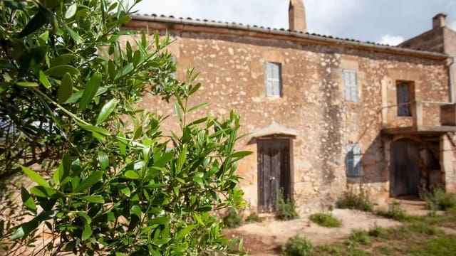 Finca/Herregård til salgs i Cala Anguila, Manacor med garasje - € 1 750 000 (Ref: 9523216)