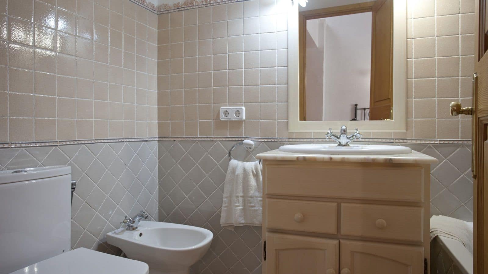 4 bedroom Townhouse for sale in Alcudia - € 1,250,000 (Ref: 9523223)