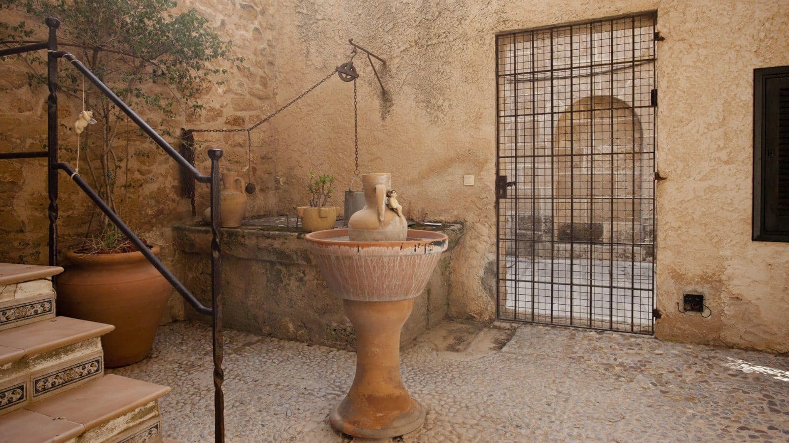 4 bedroom Townhouse for sale in Alcudia - € 1,250,000 (Ref: 9523223)