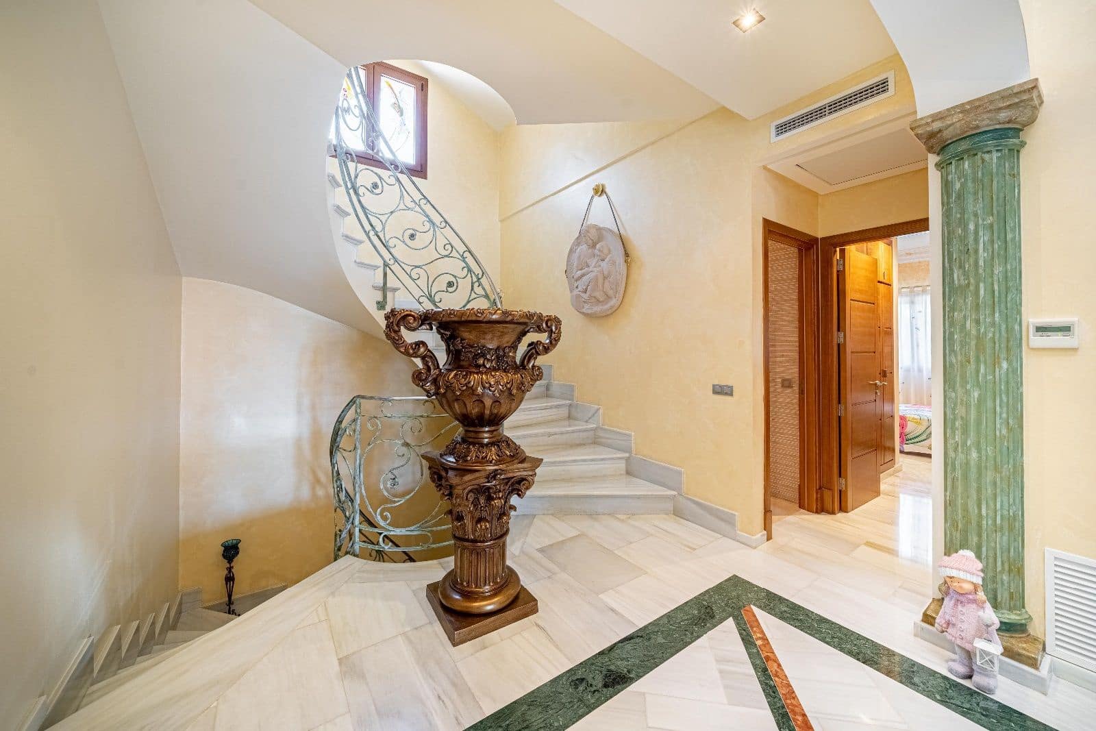 5 slaapkamer Huis te koop in Ca'n Picafort met zwembad garage - € 2.500.000 (Ref: 9523224)