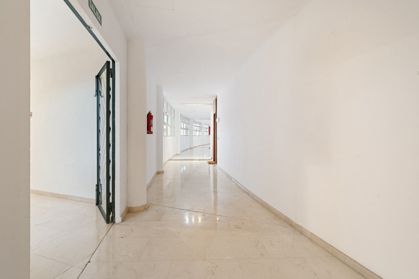 Local Comercial en Palma de Mallorca en alquiler con garaje - 4.523 € (Ref: 9523230)
