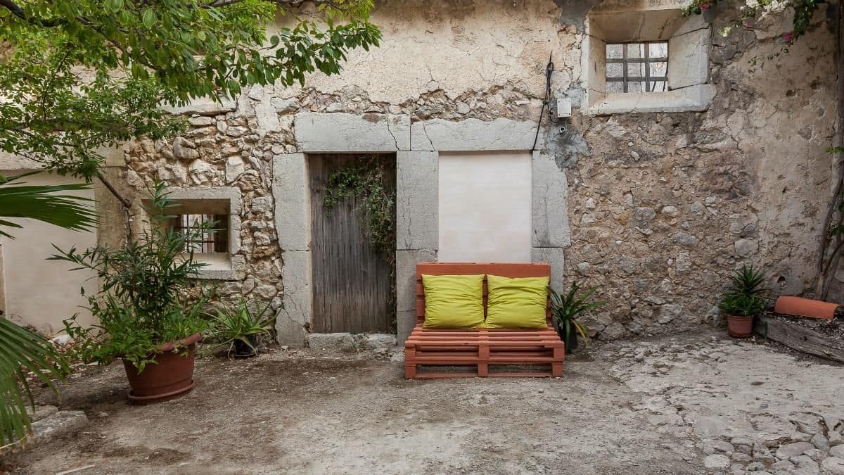 Townhouse for sale in Moscari with garage - € 480,000 (Ref: 9523240)