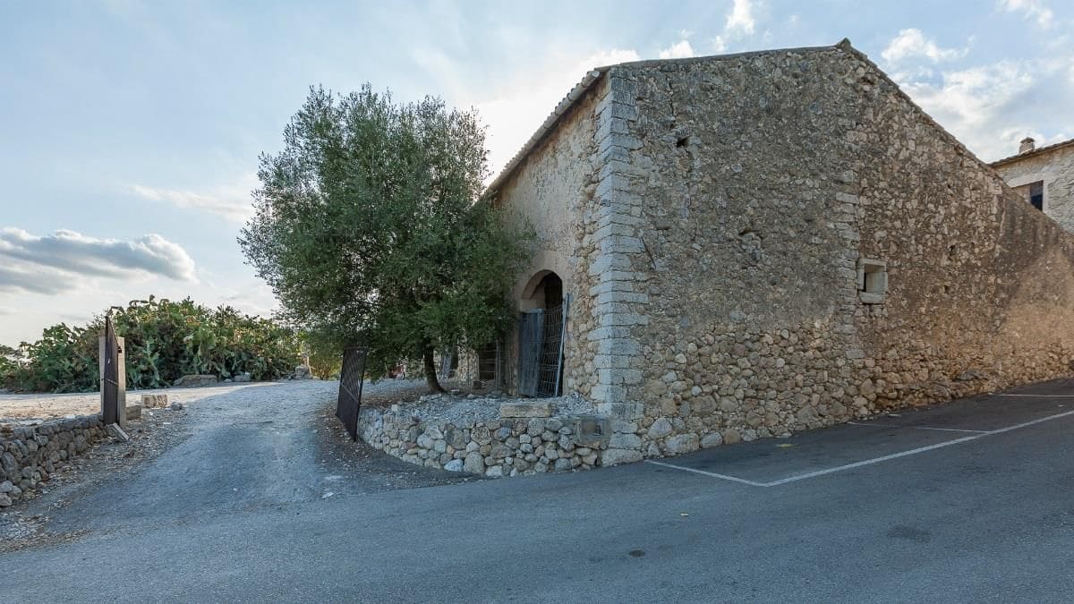 Townhouse for sale in Moscari with garage - € 480,000 (Ref: 9523240)