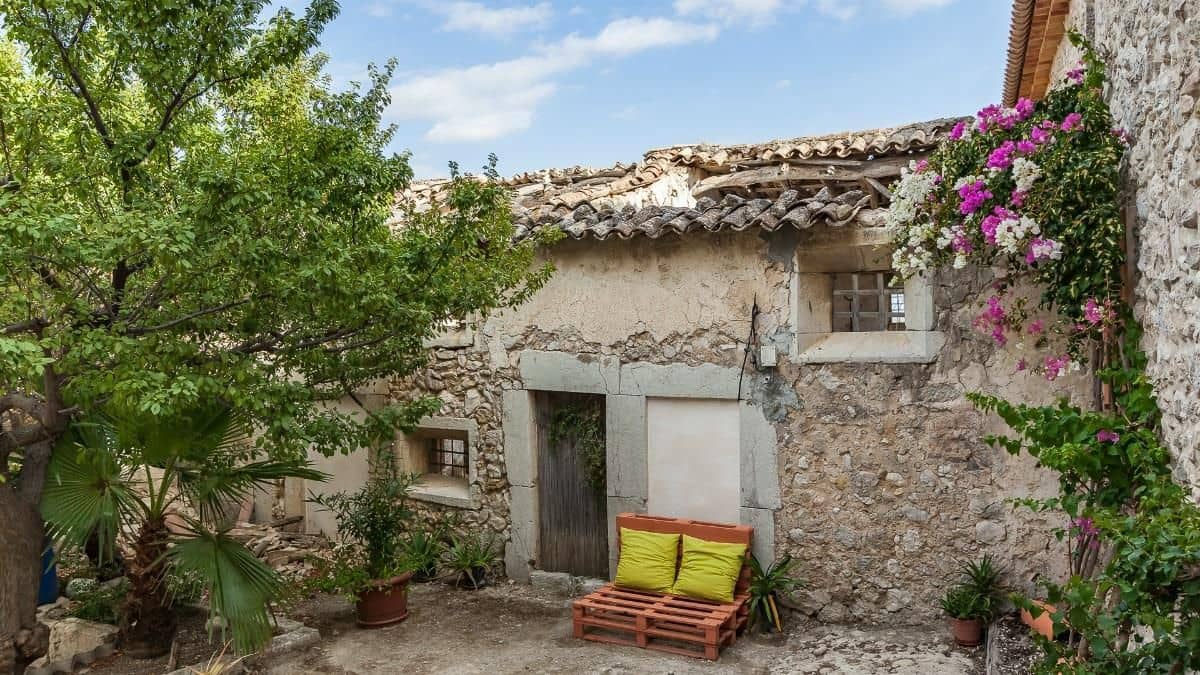 Townhouse for sale in Moscari with garage - € 480,000 (Ref: 9523240)