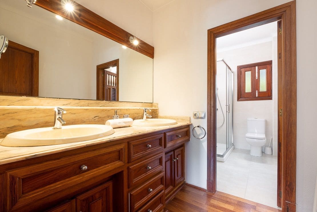 6 bedroom Townhouse for sale in Mal Pas-Bon Aire with pool garage - € 1,450,000 (Ref: 9523244)