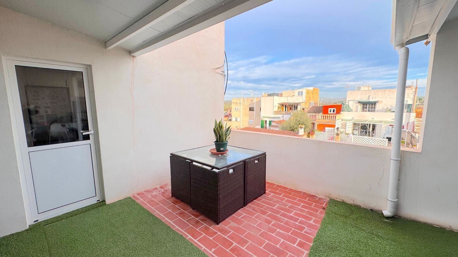 2 bedroom Penthouse for sale in Palma de Mallorca - € 359,000 (Ref: 9547129)