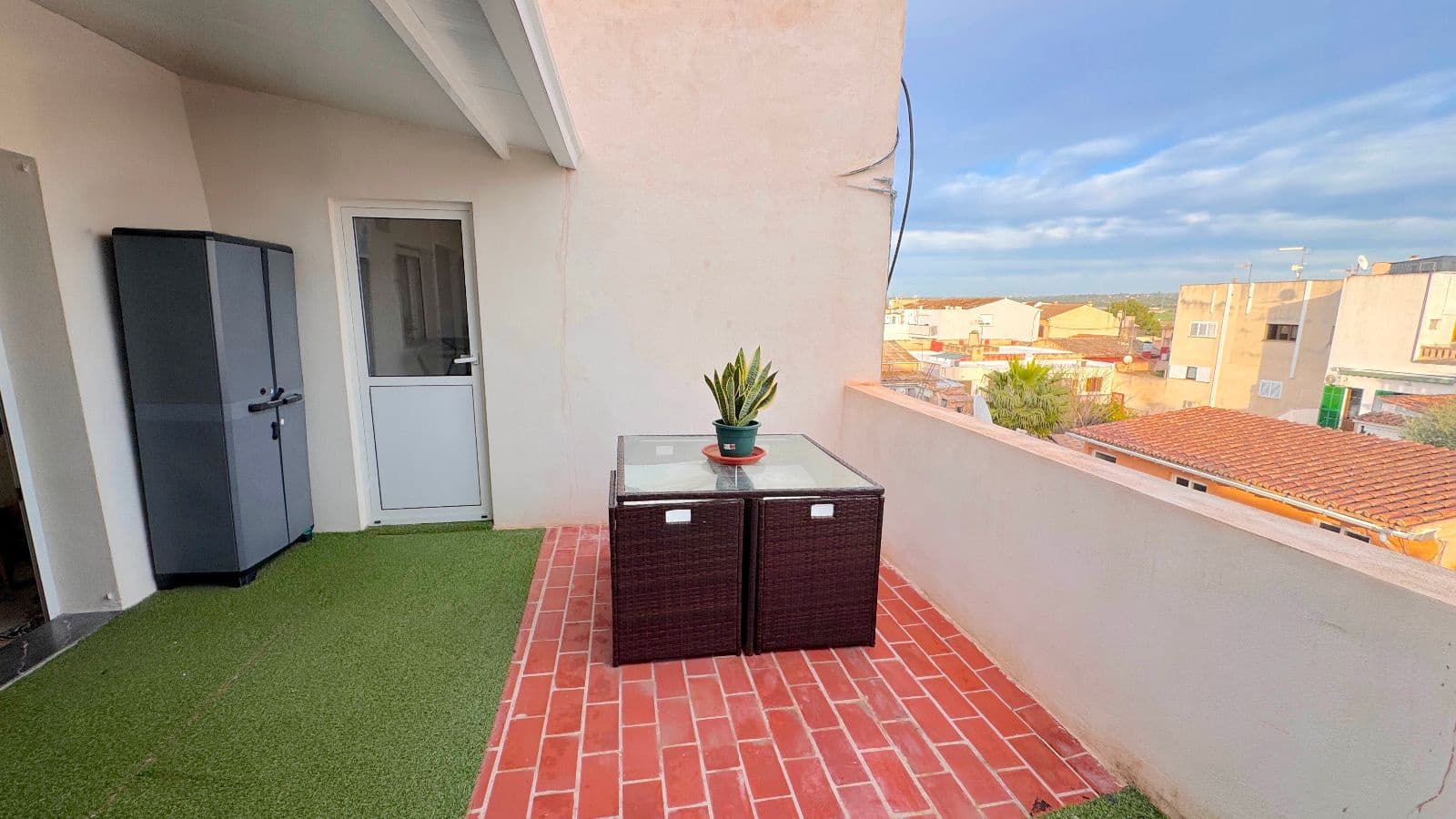 2 bedroom Penthouse for sale in Palma de Mallorca - € 359,000 (Ref: 9547129)