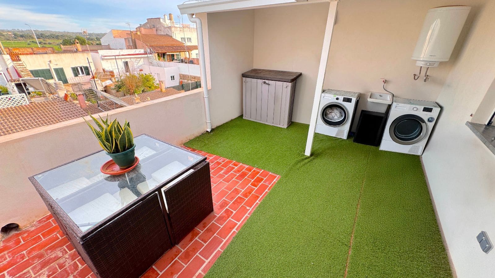 2 bedroom Penthouse for sale in Palma de Mallorca - € 359,000 (Ref: 9547129)