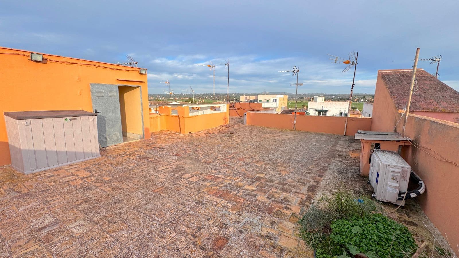 2 bedroom Penthouse for sale in Palma de Mallorca - € 359,000 (Ref: 9547129)