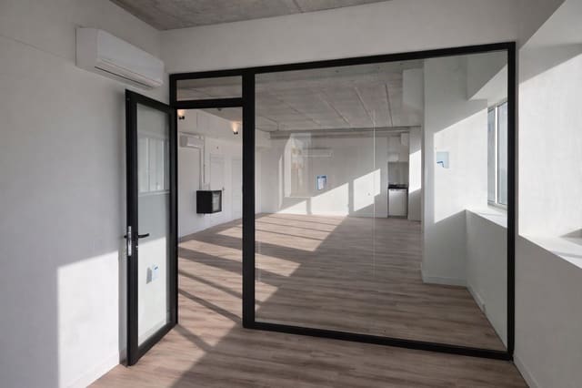 Commerciale da affittare in La Indoteria (Urba), Palma de Mallorca con garage - 1.800 € (Rif: 9552313)