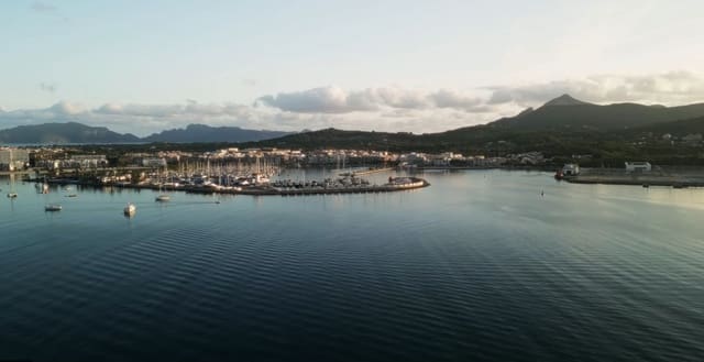 2 quarto Casa em Banda para venda em Puerto de Alcudia, Alcúdia com garagem - 890 000 € (Ref: 9553147)