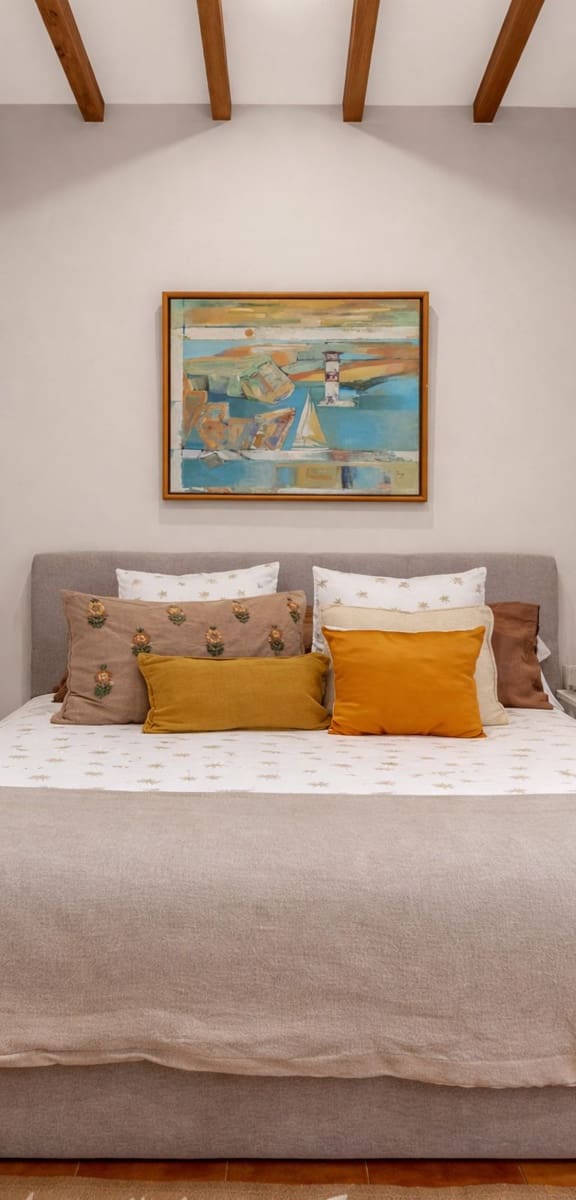 2 bedroom Flat for sale in Palma de Mallorca - € 799,000 (Ref: 9597143)