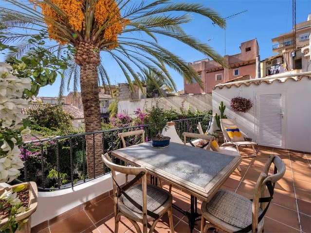2 bedroom Flat for sale in Santa Catalina, Palma de Mallorca - € 799,000 (Ref: 9597143)