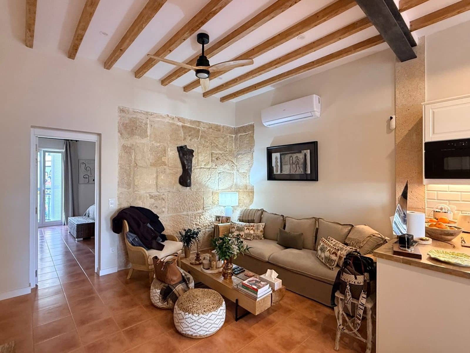 2 bedroom Flat for sale in Palma de Mallorca - € 799,000 (Ref: 9597143)