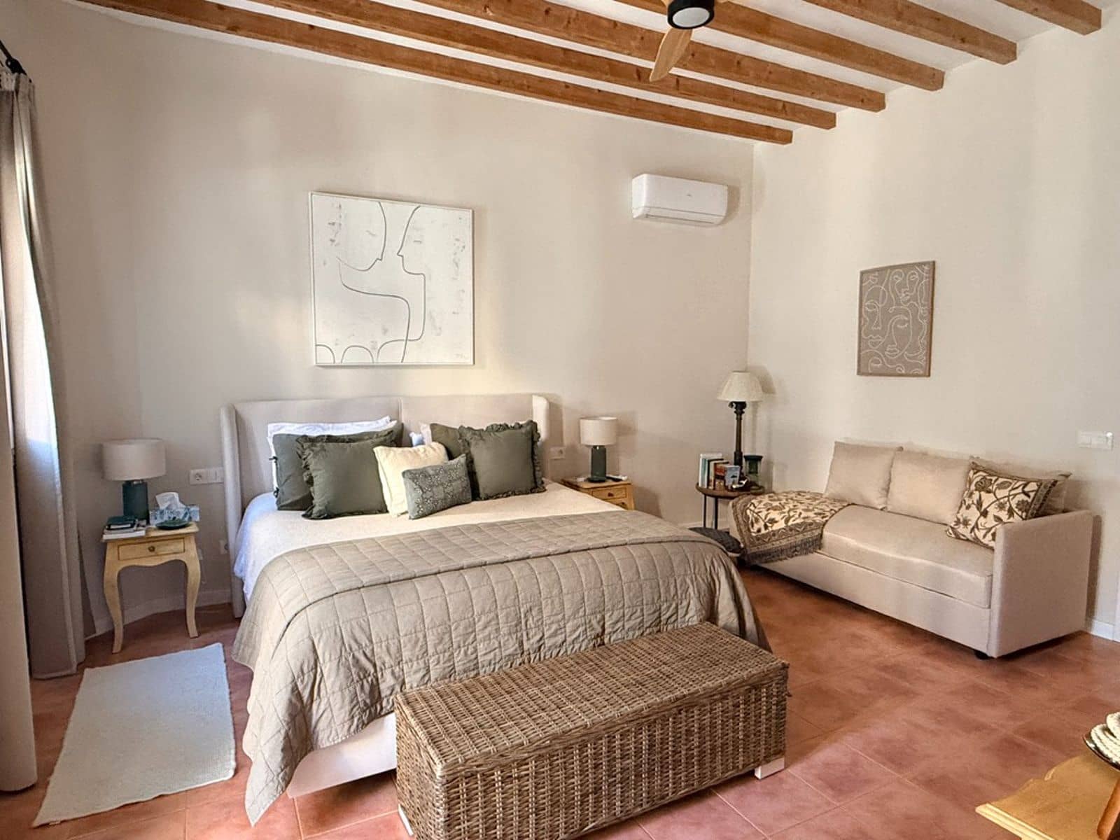2 bedroom Flat for sale in Palma de Mallorca - € 799,000 (Ref: 9597143)