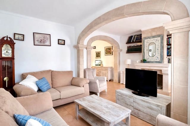 3 soveværelse Lejlighed til salg i Port de Pollença, Pollensa / Pollença med swimmingpool - € 500.000 (Ref: 9598112)