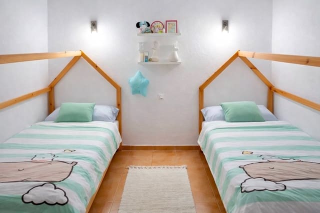 3 soveværelse Lejlighed til salg i Port de Pollença, Pollensa / Pollença med swimmingpool - € 500.000 (Ref: 9598112)