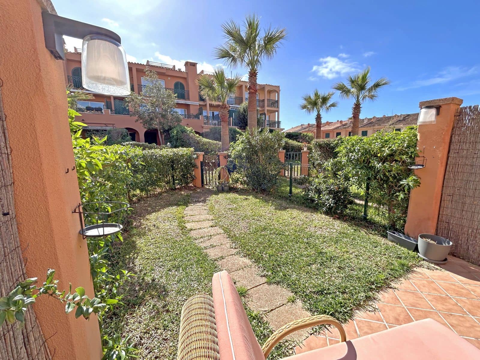 2 makuuhuone Asunto myytävänä paikassa El Toro / Port Adriano mukana uima-altaan 
autotalli - 825 000 € (Ref: 9694062)