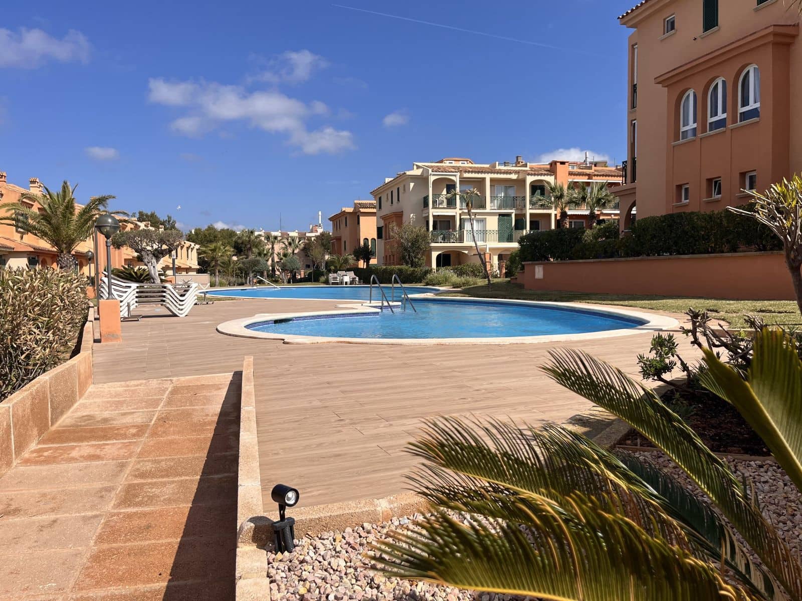 2 bedroom Flat for sale in El Toro / Port Adriano with pool garage - € 825,000 (Ref: 9694062)