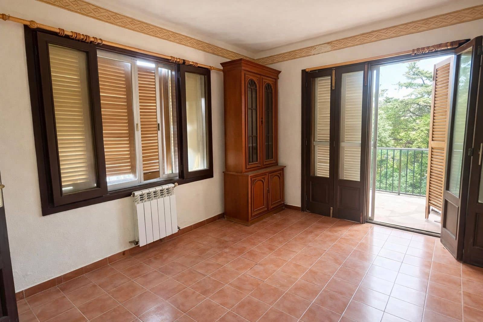 4 bedroom Townhouse for sale in Mal Pas-Bon Aire with garage - € 645,000 (Ref: 9699806)