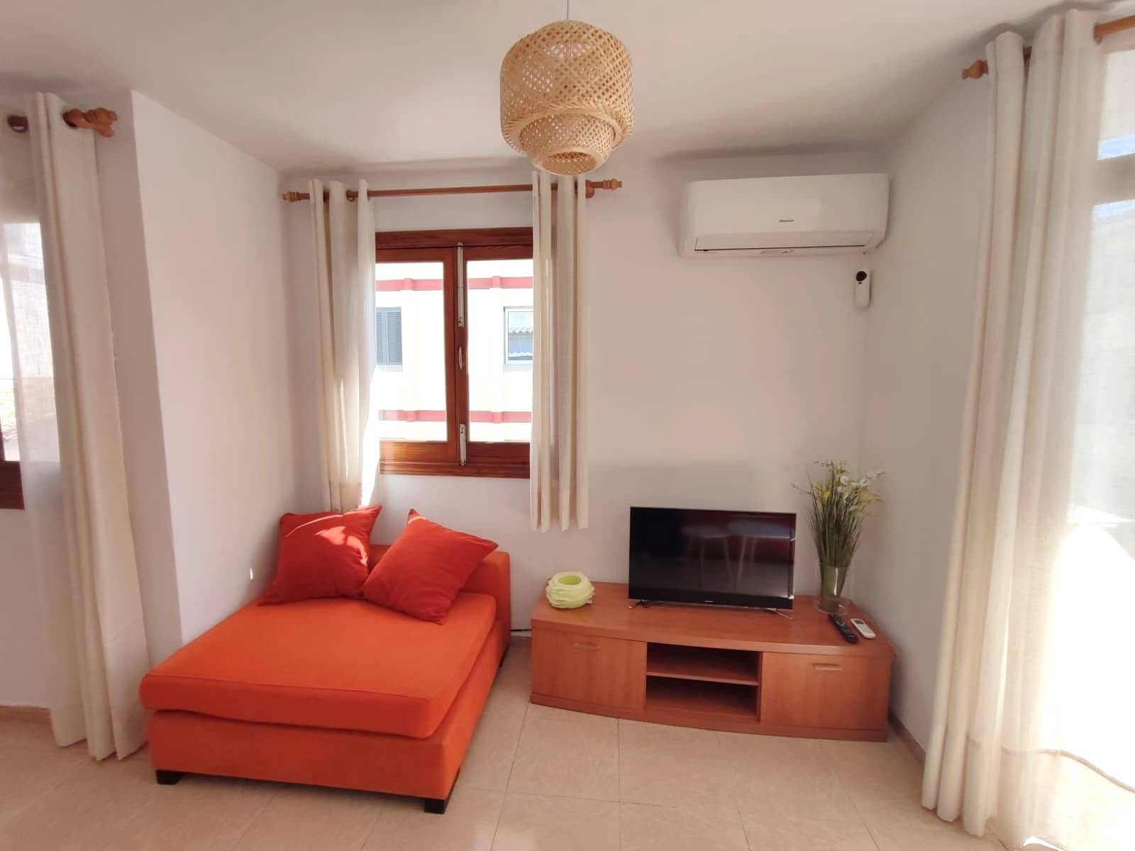 3 bedroom Flat for rent in Pollensa / Pollenca - € 1,500 (Ref: 9700087)