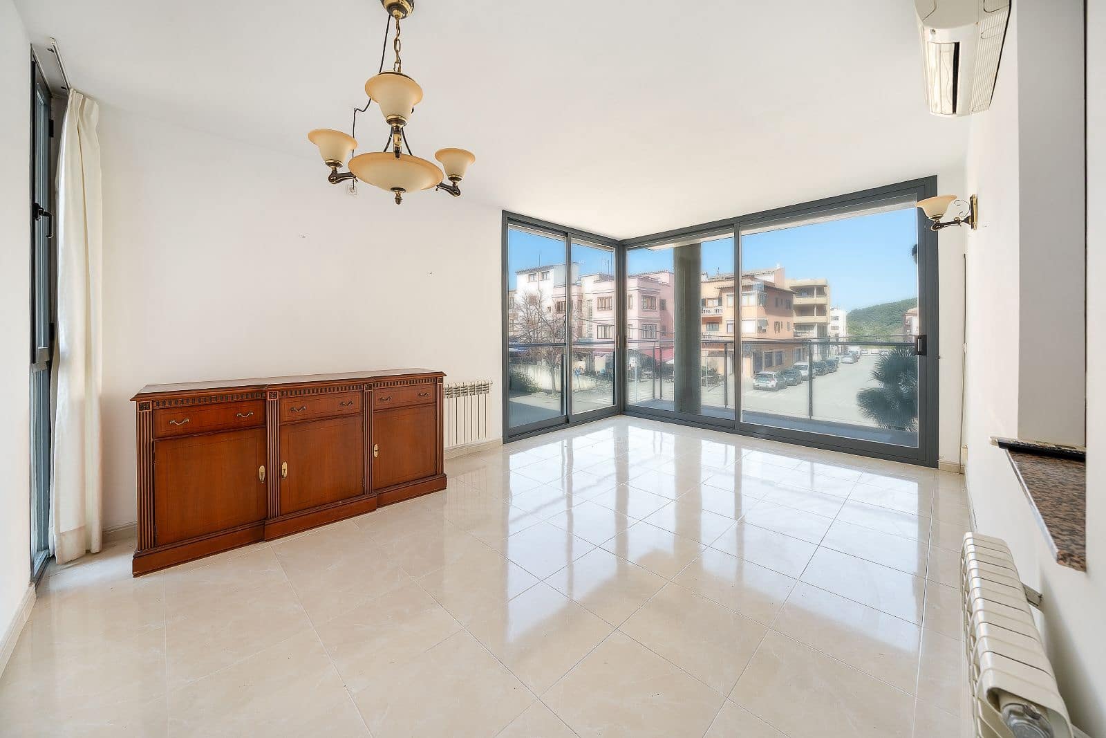 3 bedroom Flat for sale in Pollensa / Pollenca - € 430,000 (Ref: 9730460)