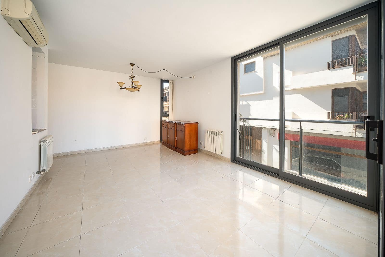 3 bedroom Flat for sale in Pollensa / Pollenca - € 430,000 (Ref: 9730460)
