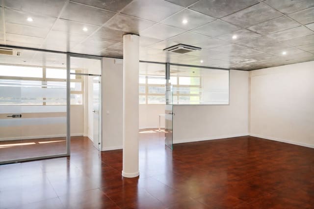 Local Commercial à louer à Son Armadans, Palma de Mallorca avec garage - 1 335 € (Ref: 9761283)