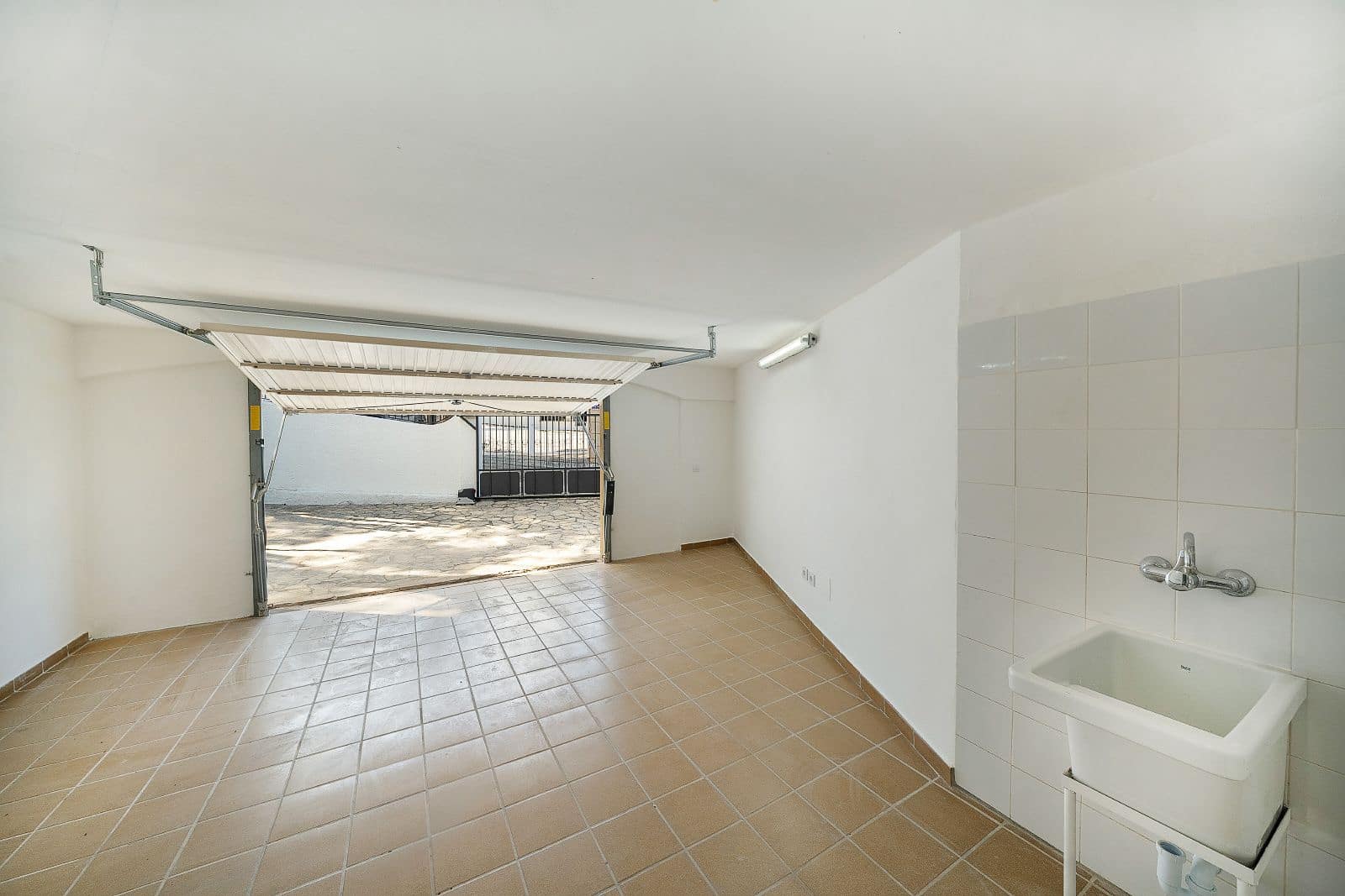 3 Zimmer Haus zu verkaufen in Costa de la Calma mit Pool Garage - 1.495.000 € (Ref: 9779070)